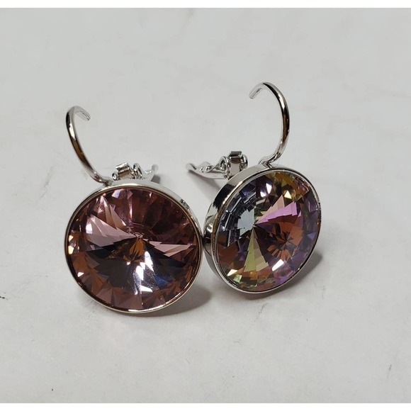 NEW! Swarovski Element  earrings Light Purple.Dangle. Party. Simple. Minimalist - Picture 4 of 5